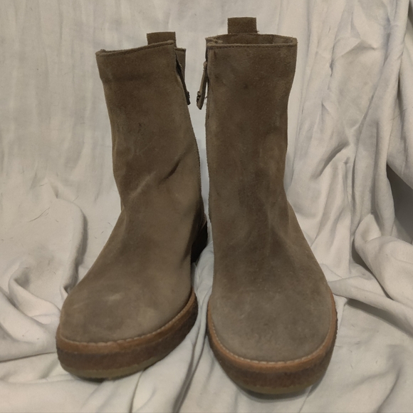 Trask Casey Wedge Waterproof Taupe suede ankle Boots. - Picture 2 of 11
